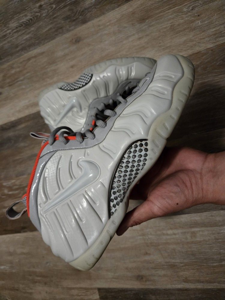 Nike Foamposite Sz 13
