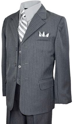 Boys suit size 6
