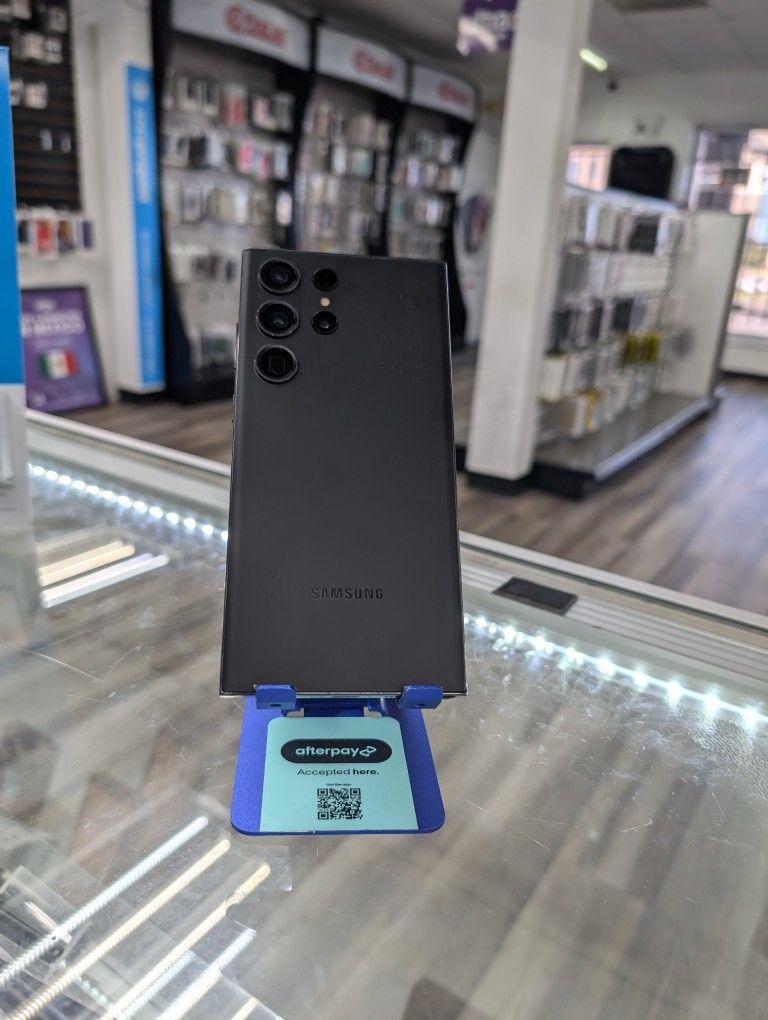 Samsung Galaxy S23 Ultra 256 GB Unlocked. (CASH OR $70 Take Home Today No Credit Needed