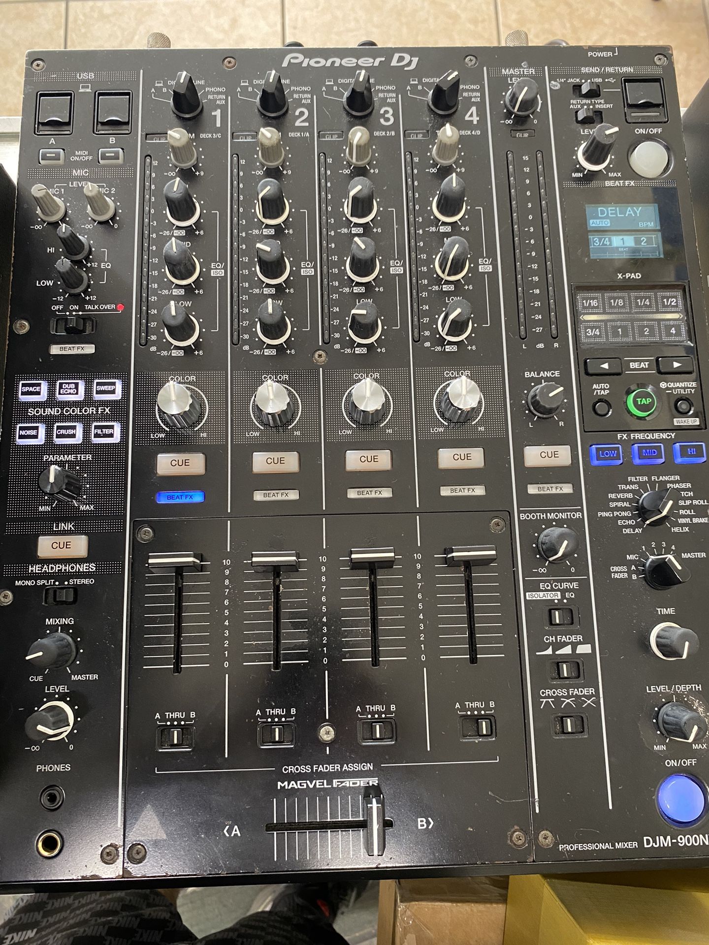Pioneer DJM-900NXS2 4 Channel Digital Pro DJ Mixer Pre Owned Tested Working