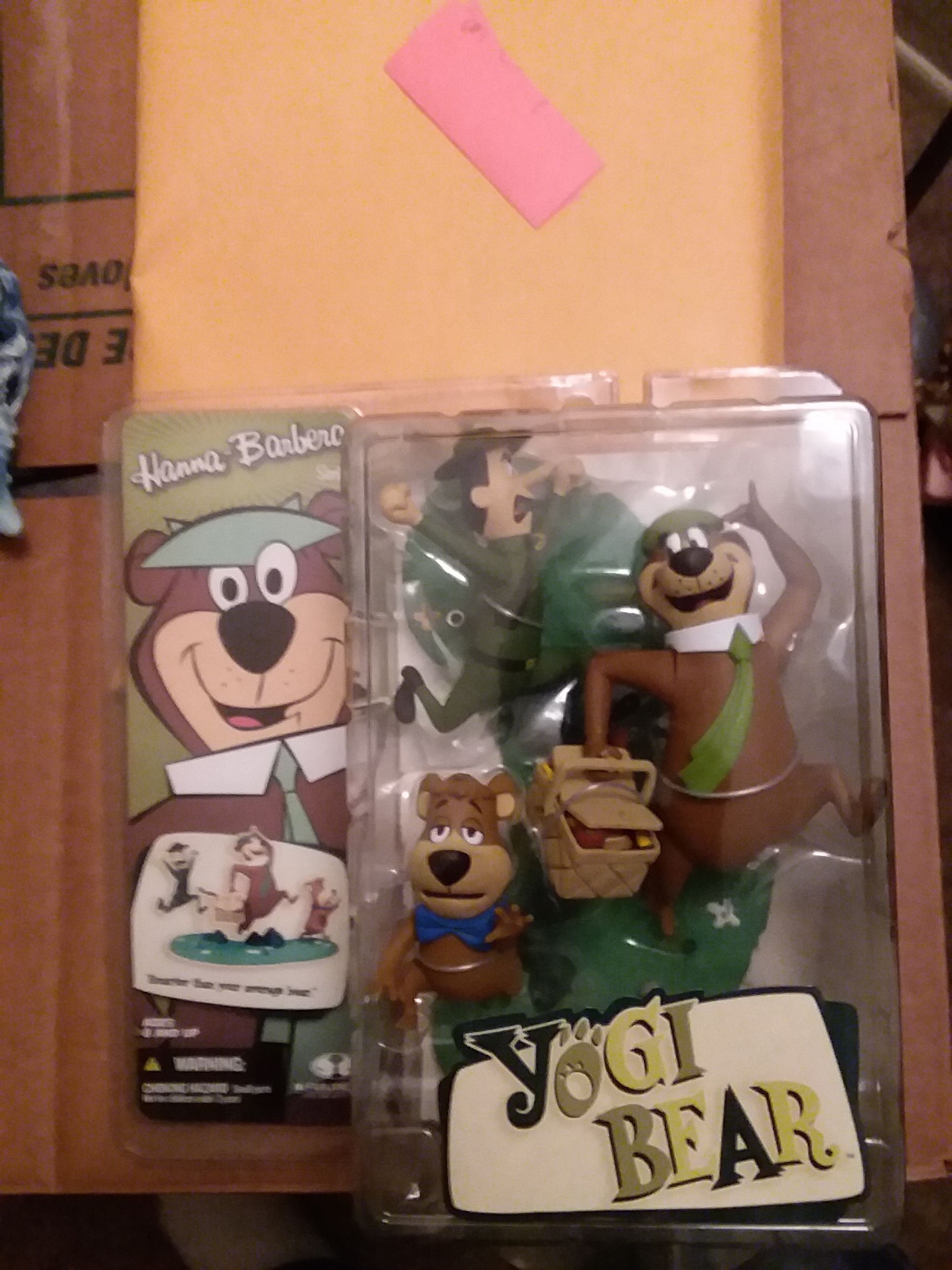 McFarlane Toys Yogi Bear Figure Set