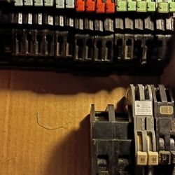 Used Zinsco/GTE Sylvania/Challenger/Thomas & Betts Circuit Breakers