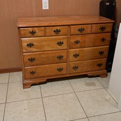 Vanity O Cómoda Antigua