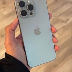 iPhone 15 Pro Max