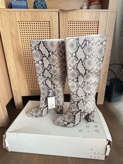 Women Boots new size 7 Target brand