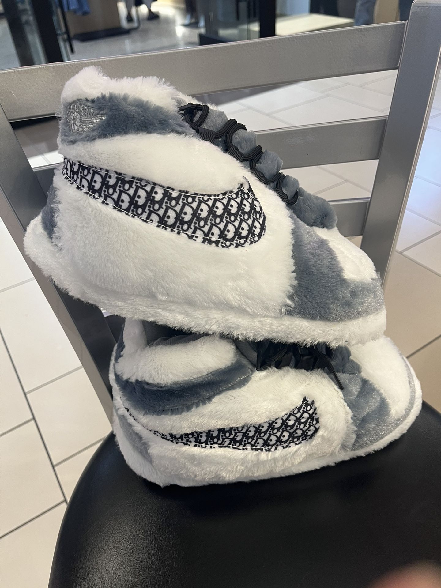 New Dior White/Gray Jordan Slippers One Size Fits Most, Unisex (size 5-11)