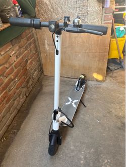 Electric scooter