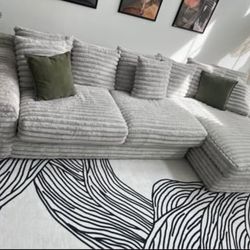 Juliana 2 piece Sectional