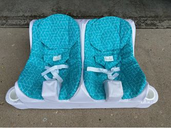 Table For Two - Twin Feeding Seat