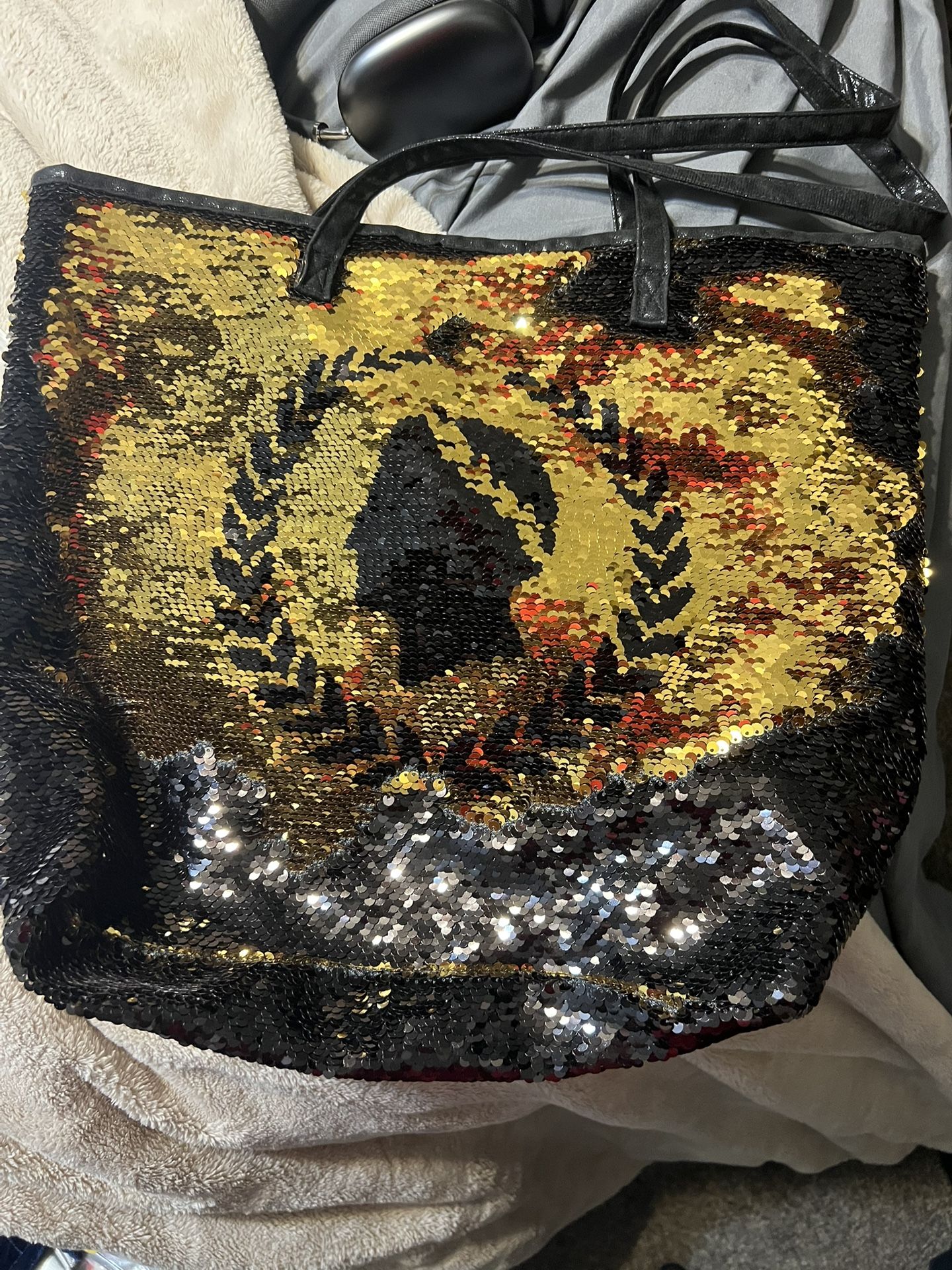 Caesar Palace Sequence Bag