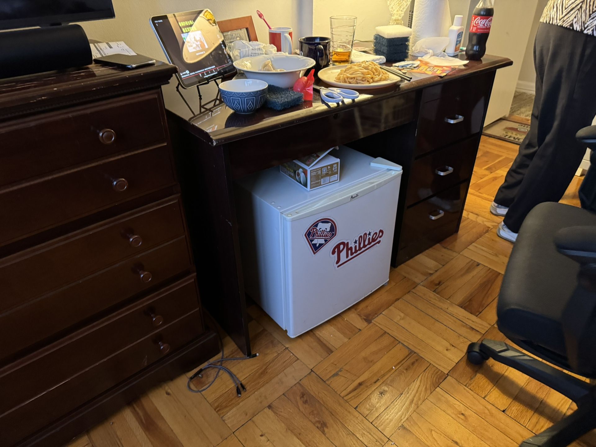 Bedroom Set With A Desk