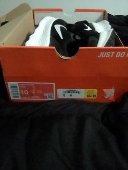 Size 10 Nike promina