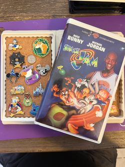 Space Jam – Vintage Disney Pin Board | Please Rewind