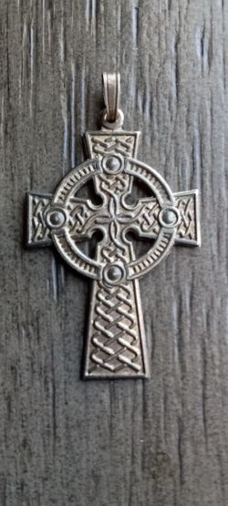 Vtg. R.S.D SILVER CELTIC CROSS PENDANT CHARM