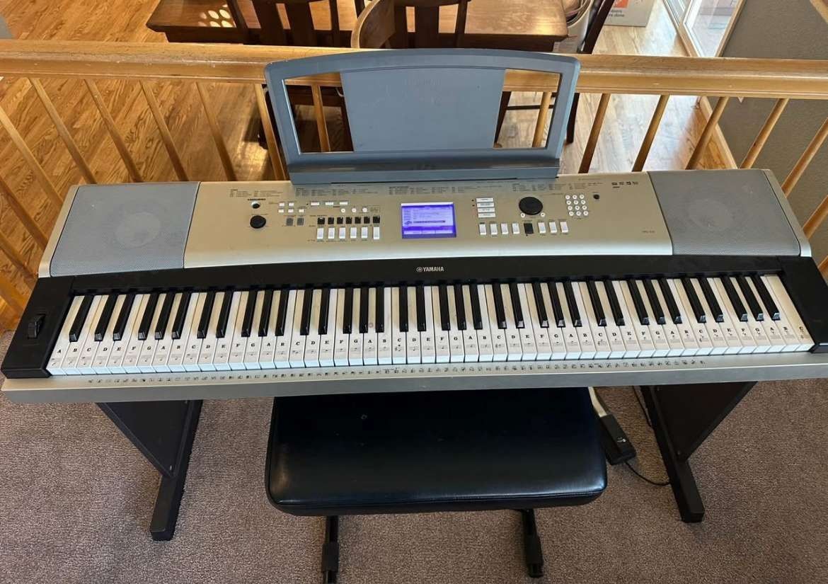 Yamaha-YPG-625-Digital-Piano-Weighted-Keys-Bench-Pedal