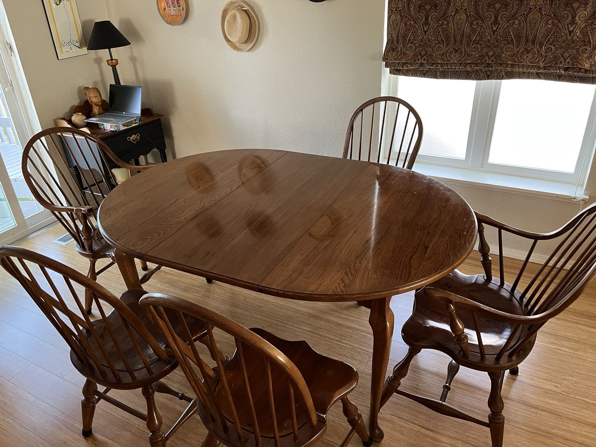 Kitchen/Dining Table 6 Chairs
