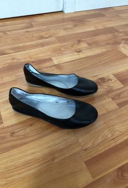 Girls shoes size 2 1/2