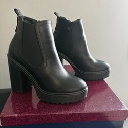 Black Platform Boots