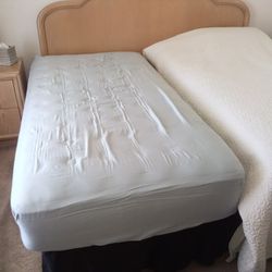 Sealy Posturepedic Bed
