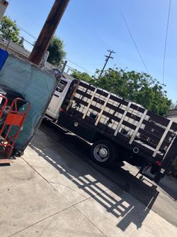 IBC TOTES 330 Gallons 275 Gallons Caged Tanks