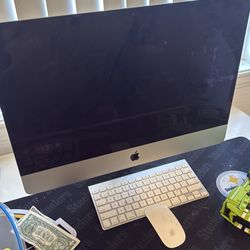 Old Mac computer