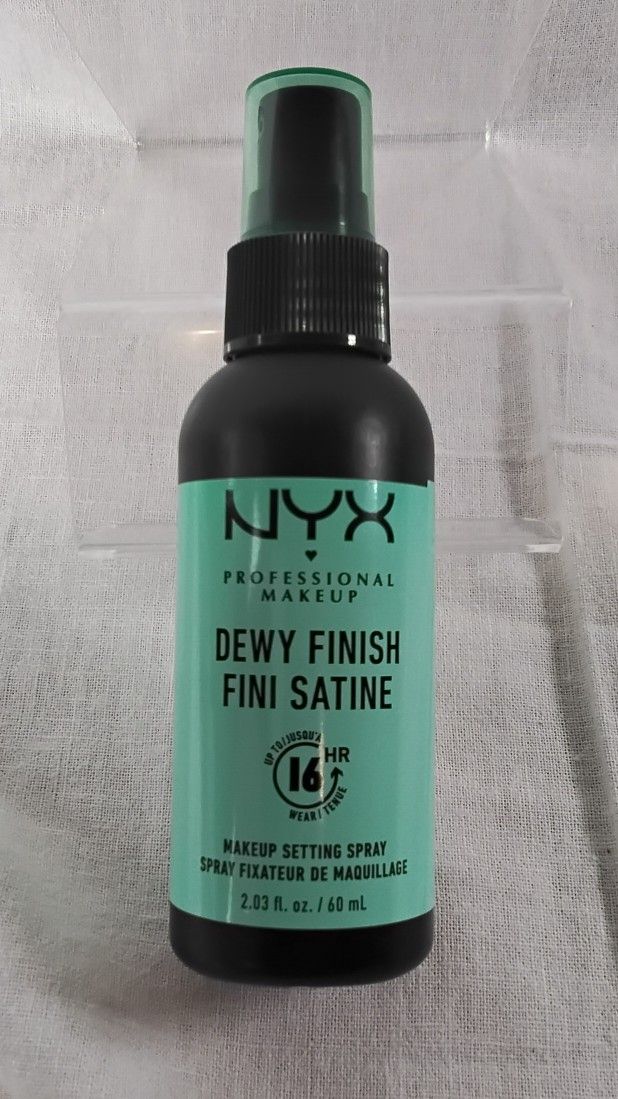 NYX Dewy Finish Makeup Setting Spray 2.03 fl oz