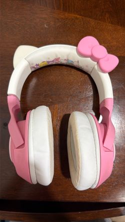 Razor Hello kitty and friends bluetooth headset