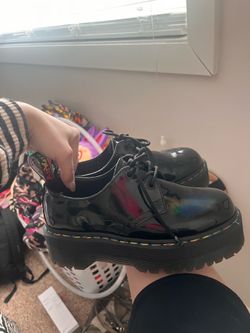 DOC MARTENS