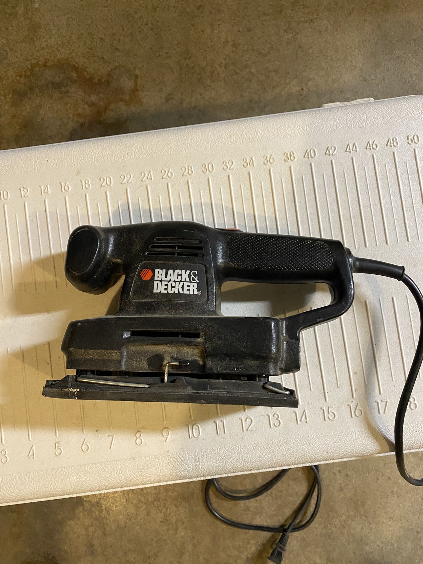 Black And Decker Sander