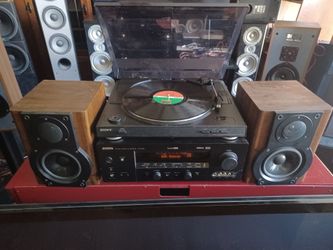AIWA SPEAKERS, YAMAHA 7.1 AV RECEIVER, SONY TURNTABLE $500 FINAL PRICE READ DESCRIPTION AND SEE ALL PICTURES