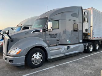 2022 Kenworth T680 – $55,000