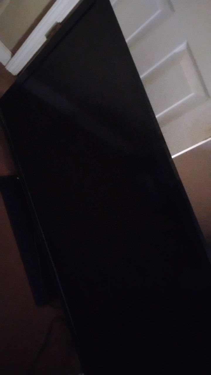 Emerson 40" Tv