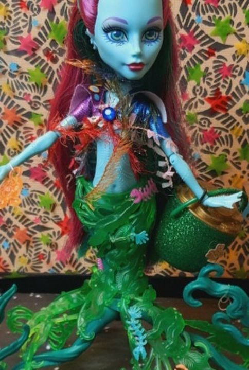 Monster High Glowsome Ghoulfish Posea Coral Mermaid Great Scarier Reef Doll