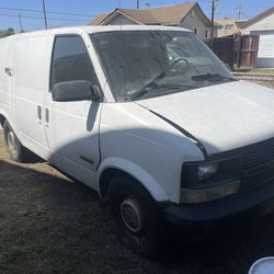 1995 Chevy Astro van for parts