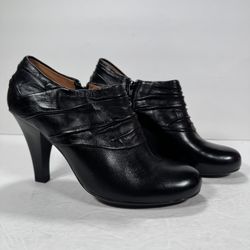 Sofft Florina Black Ruched Leather Heeled Ankle Booties Women Size 7.5W