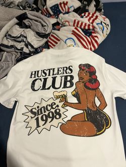 Cap city graphic Tee