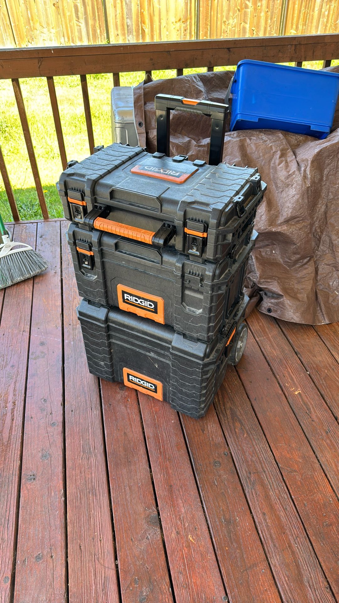 Rigid Stacked Toolboxes