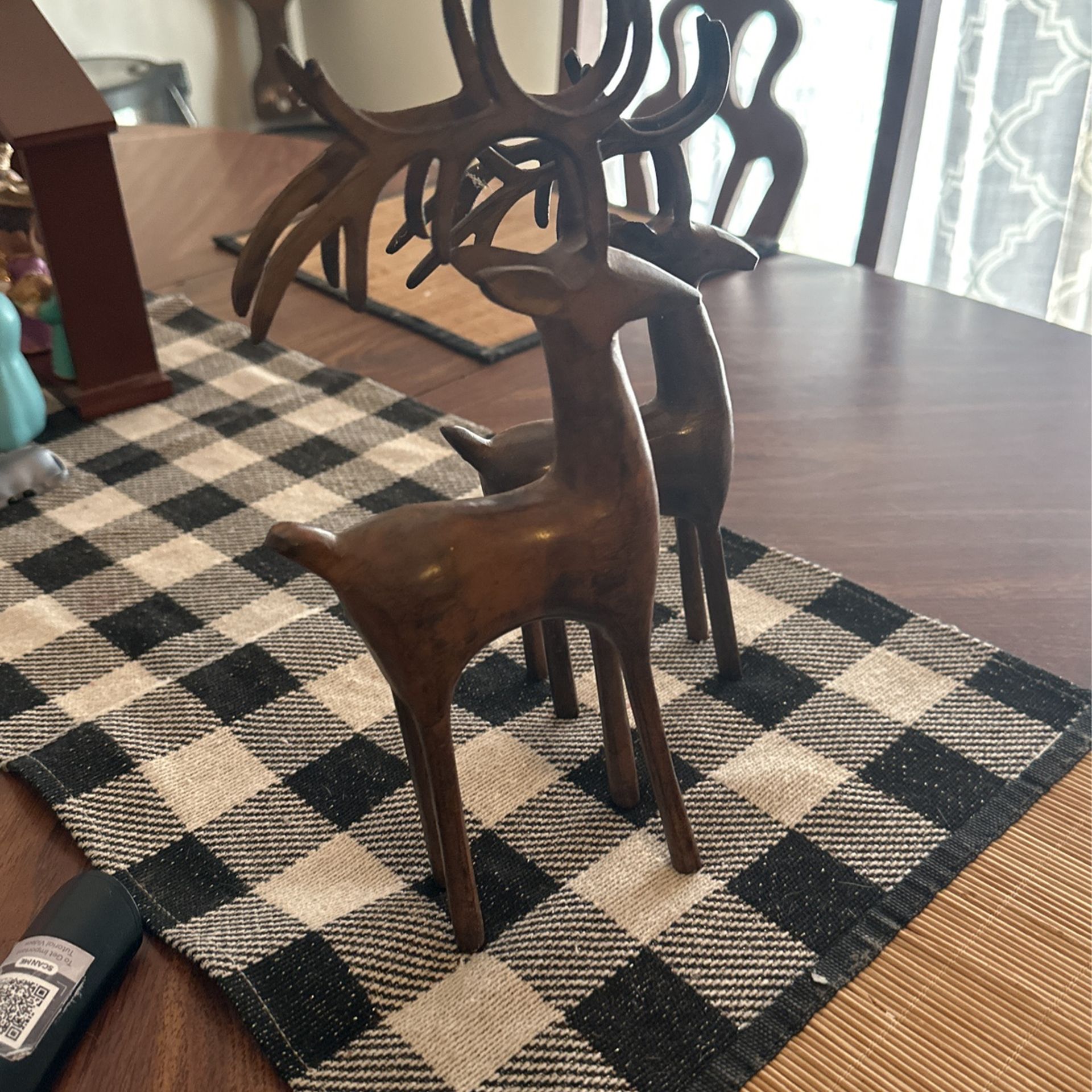 2 Cast iron reindeer sculpture two reindeer