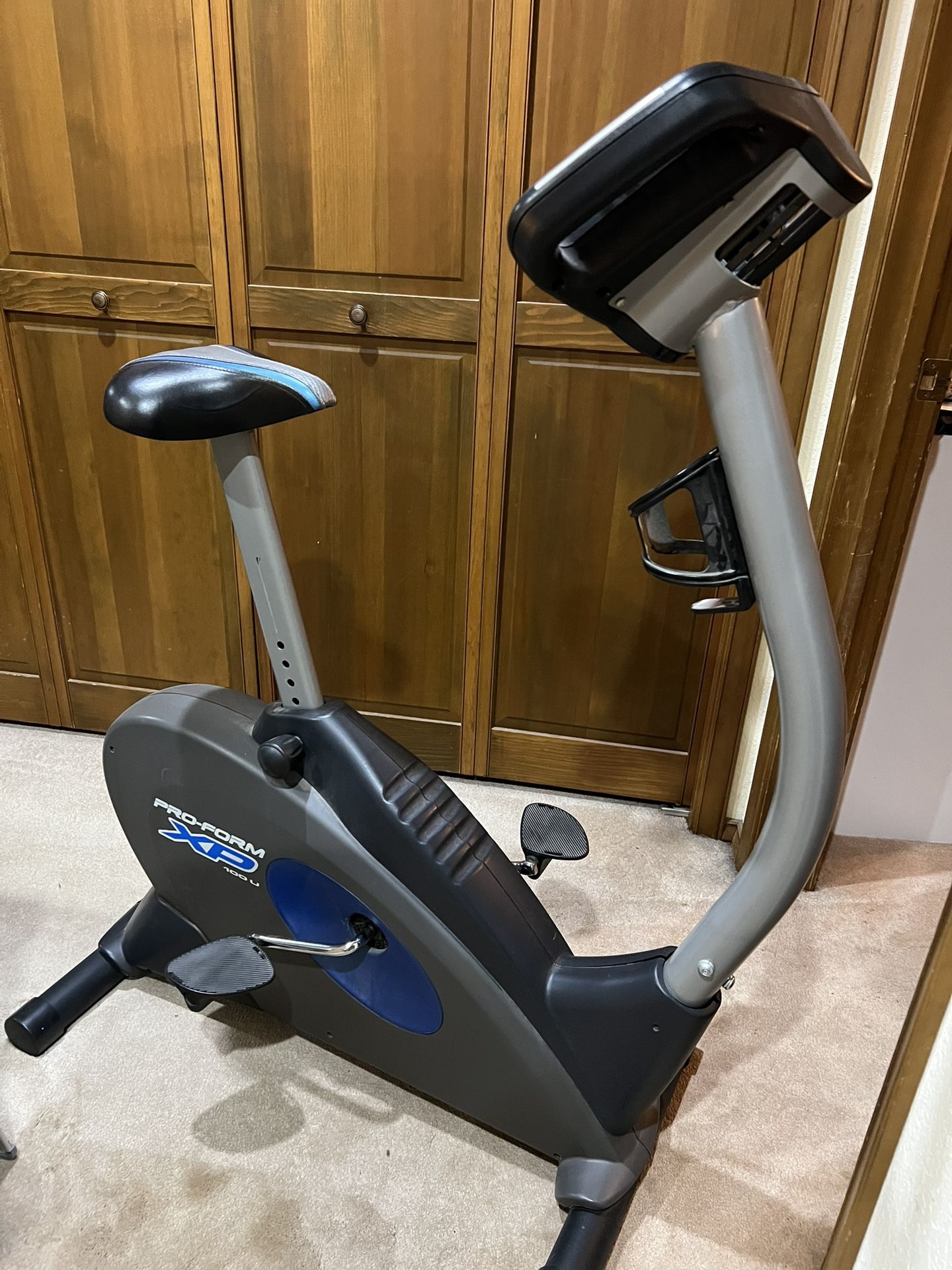 Exercise Bike Battery Powered Smart Modes