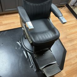 Barber Chairs 