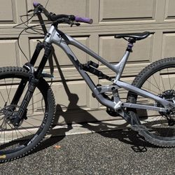 YT Capra 