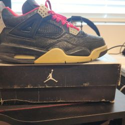 Air Jordan 4 Retro 