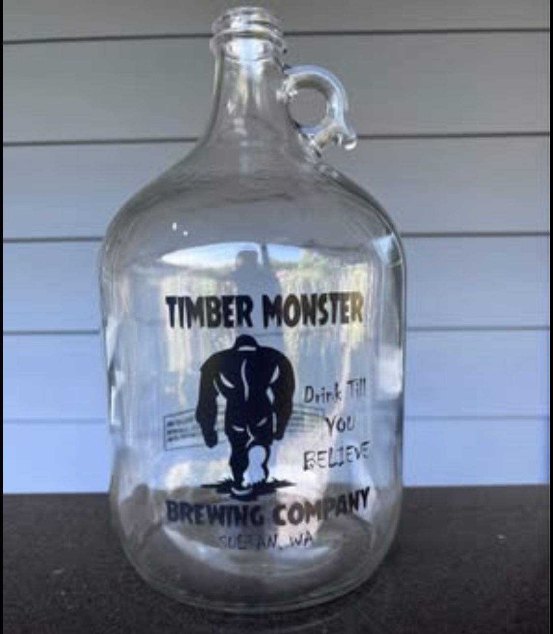 1 gallon growlers