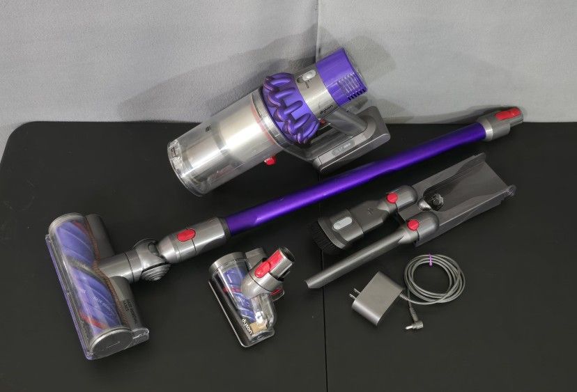++ Dyson Cyclone V10 Animal+ SV27 Cordless Stick Vacuum | HEPA Filter + Accessories ++
