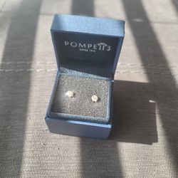 1 CT Diamond Stud Earrings 