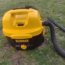 DeWalt Vacuum for sale Wet/Dry