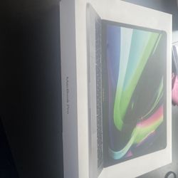 2022 MacBook Pro 