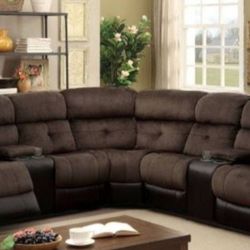Brand New Brown Black Reclining Sectional With Cup Holder's And Storage 