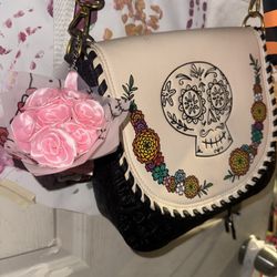 Eternal Rose Bouquet Keychain 🩷🩷