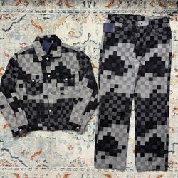 LV Men’s size L/XL 